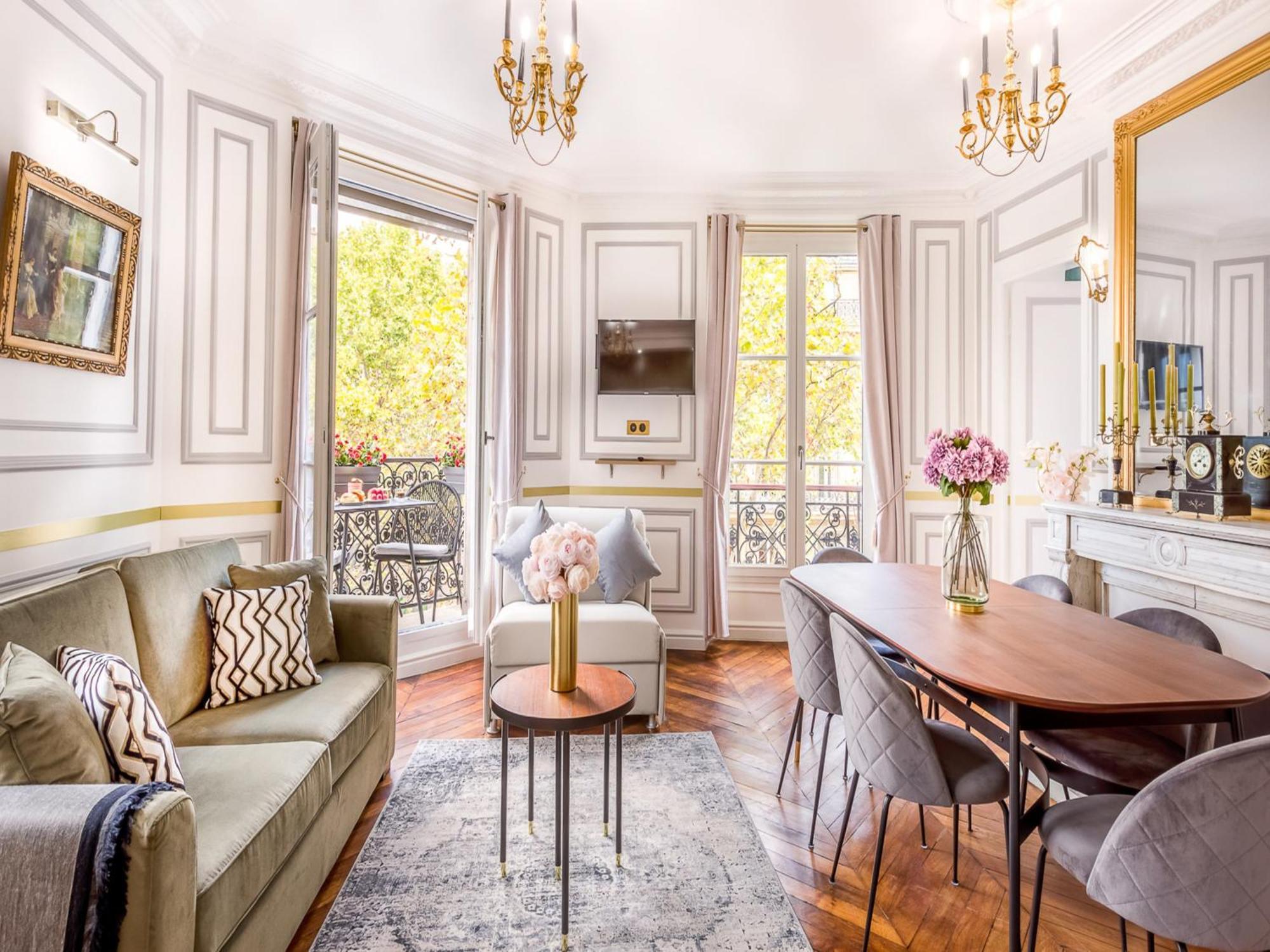 Luxury 2 Bedroom With Balcony - Louvre&notre Dame Paris