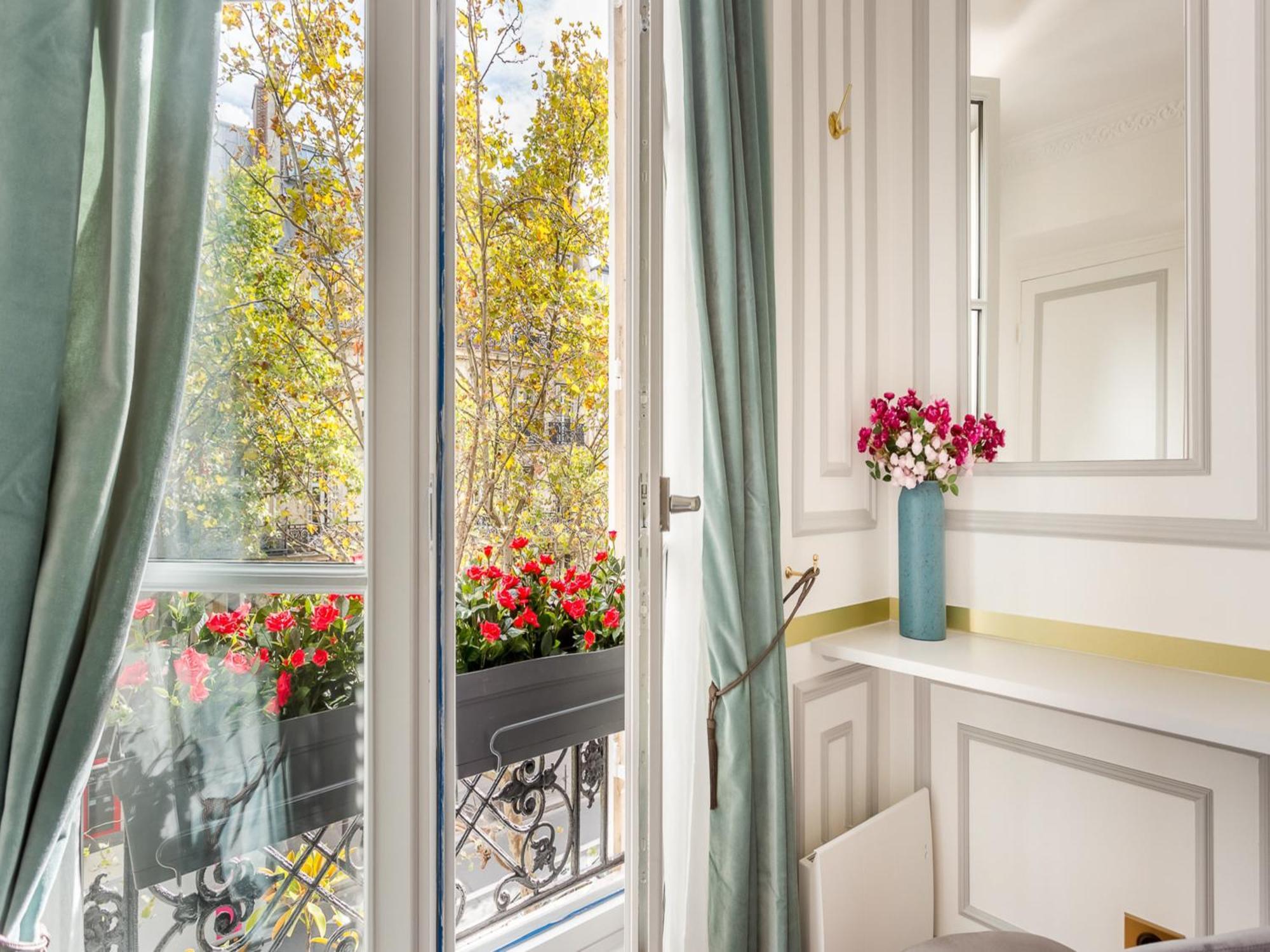Luxury 2 Bedroom With Balcony - Louvre&notre Dame Appartement Paris