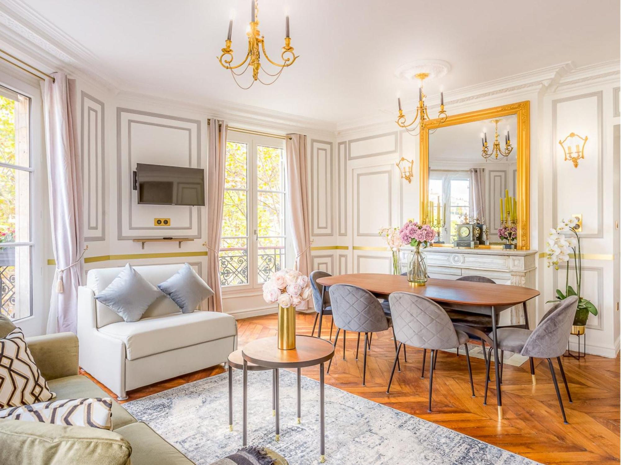 Luxury 2 Bedroom With Balcony - Louvre&notre Dame Paris