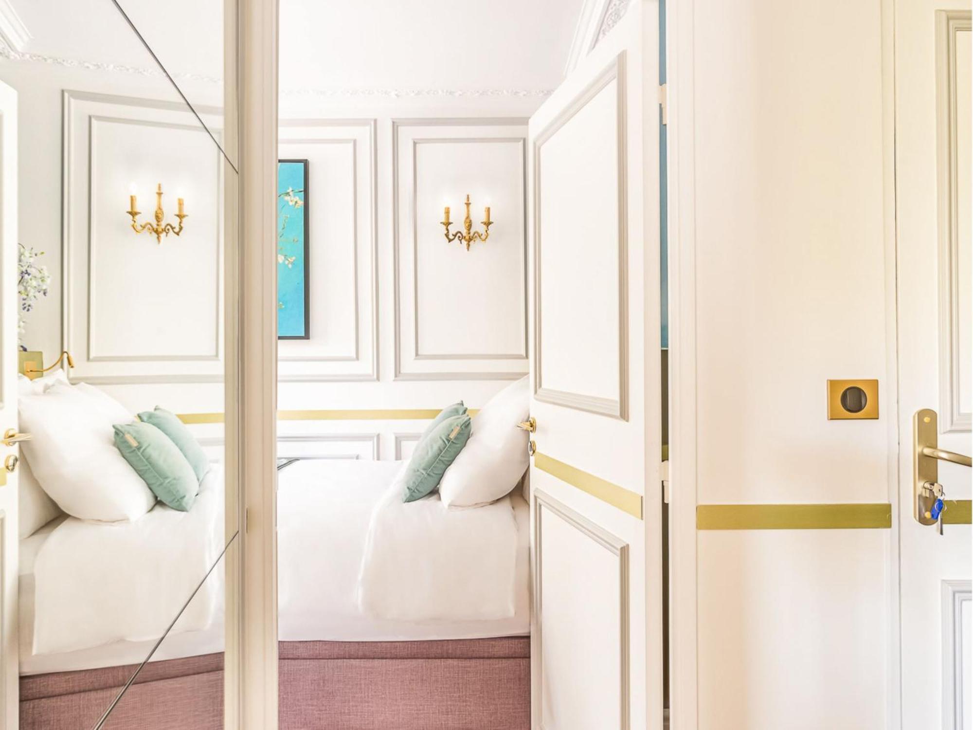 Luxury 2 Bedroom With Balcony - Louvre&notre Dame * Paris