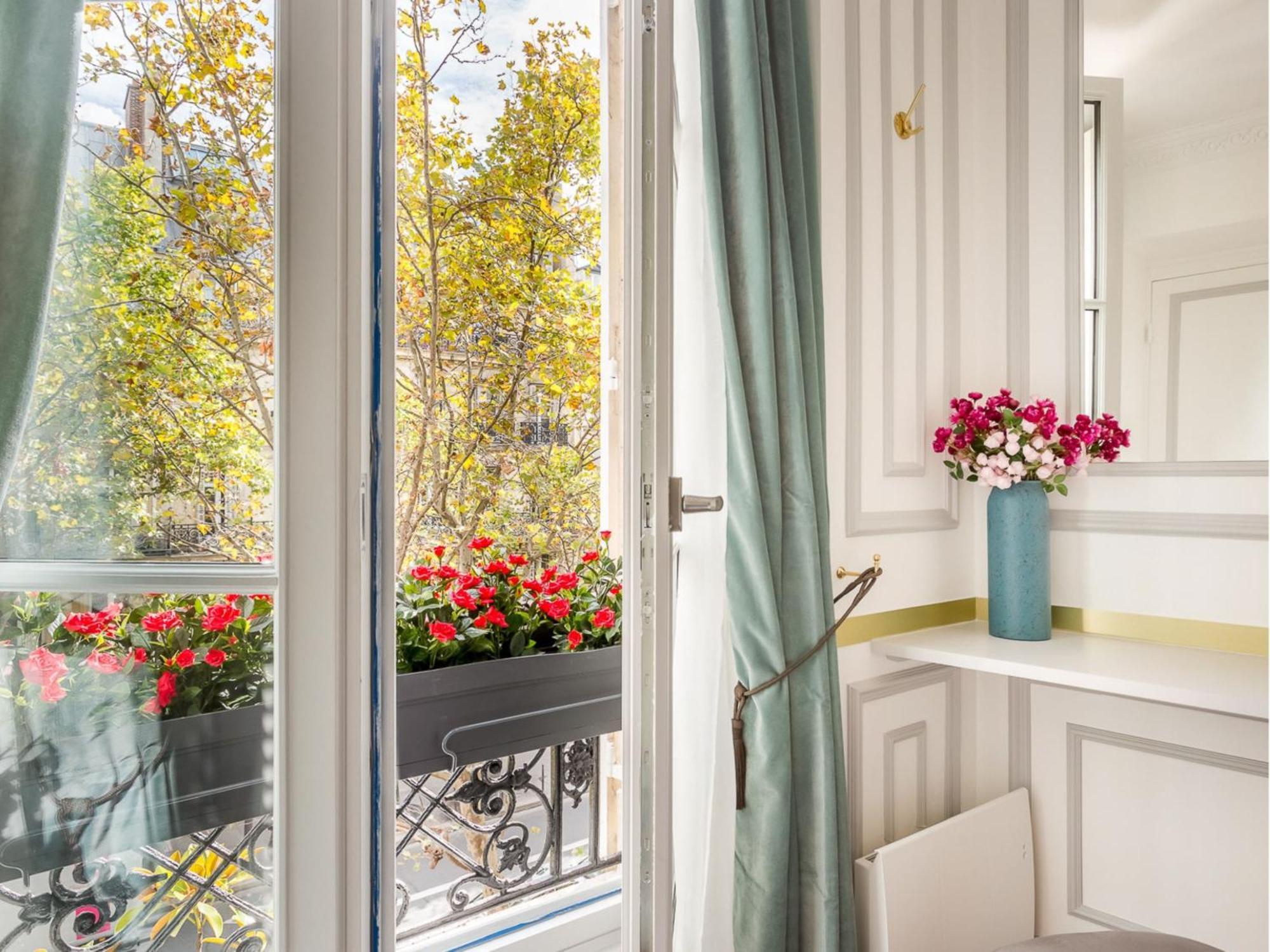 Appartement Luxury 2 Bedroom With Balcony - Louvre&notre Dame Paris